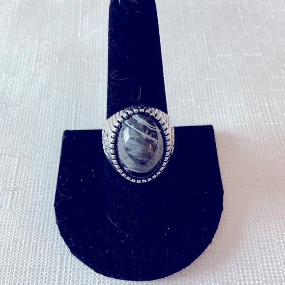 Black and White Agate Ring - Picture 1 of 4